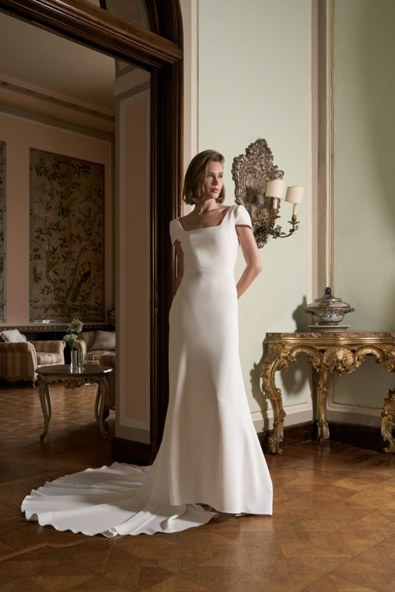 NORA - THE ROMANTICA COLLECTION