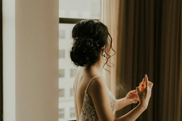 Come scegliere il profumo da sposa giusto