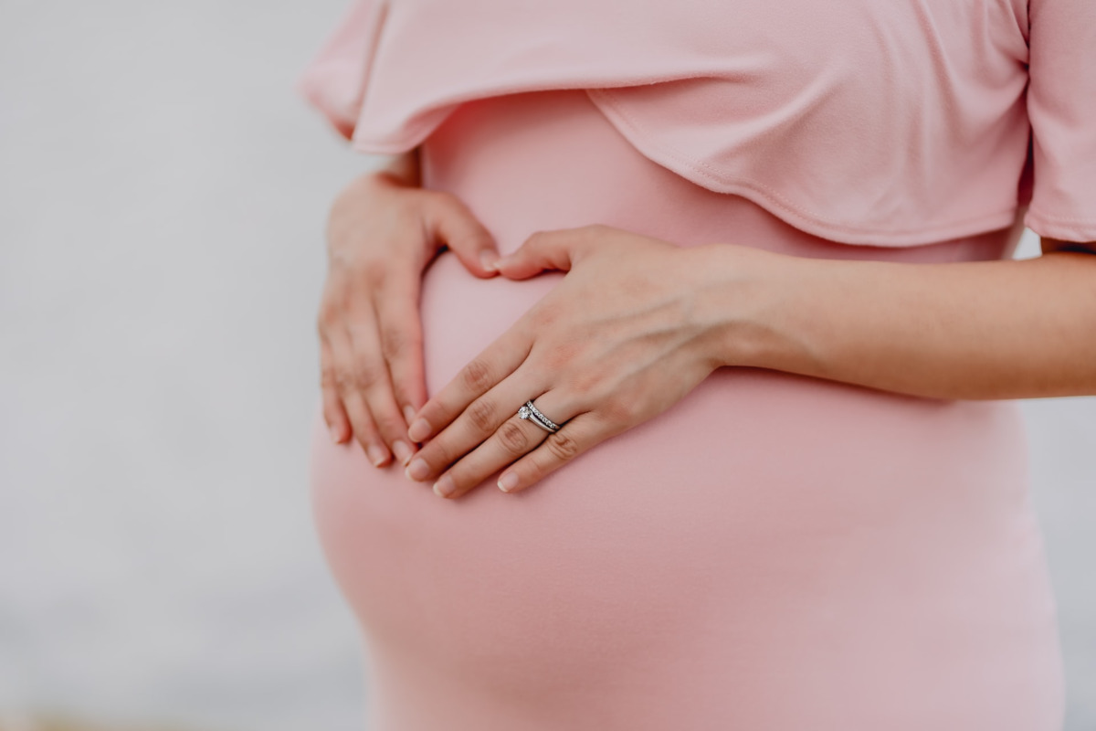 Abiti da cerimonia per donne incinte cosa indossare Consigli Matrimonio e Styles
