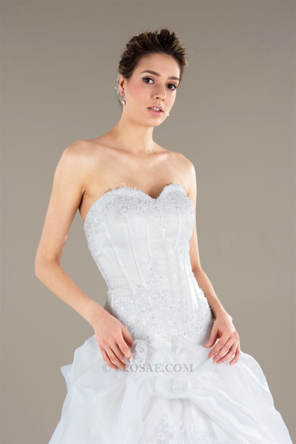 Vestito da sposa: quale stoffa scegliere?