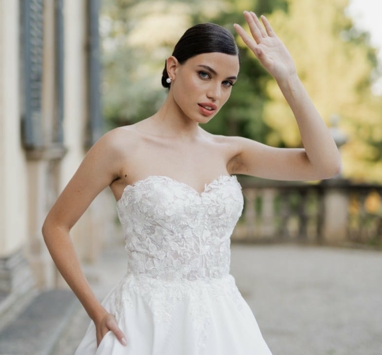Abiti da sposa sotto i 1.000 euro: consigli e stili