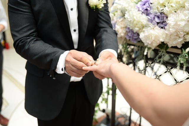 Abiti Sposo 2019: tendenze e stili