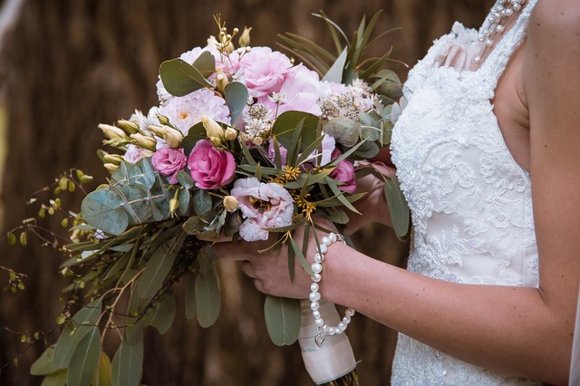 Gioielli e accessori sposa: come si scelgono?