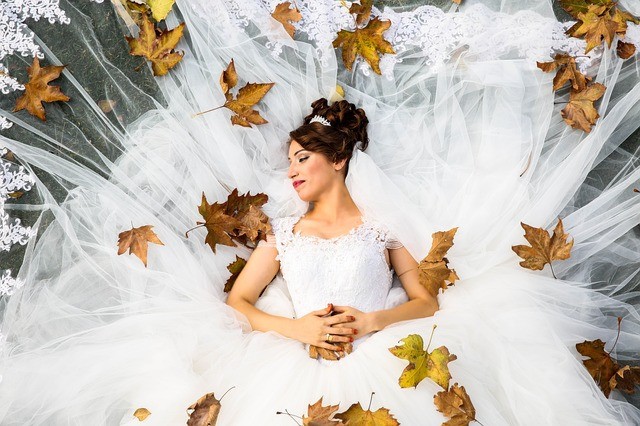 Come indossare il velo da sposa: 6 consigli
